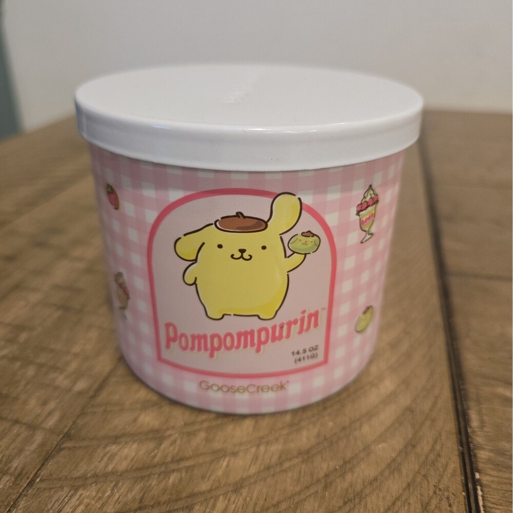 Goose Creek 3-Wick Candle- Hello Kitty- Pompompurin (14.5 oz) Strawberry